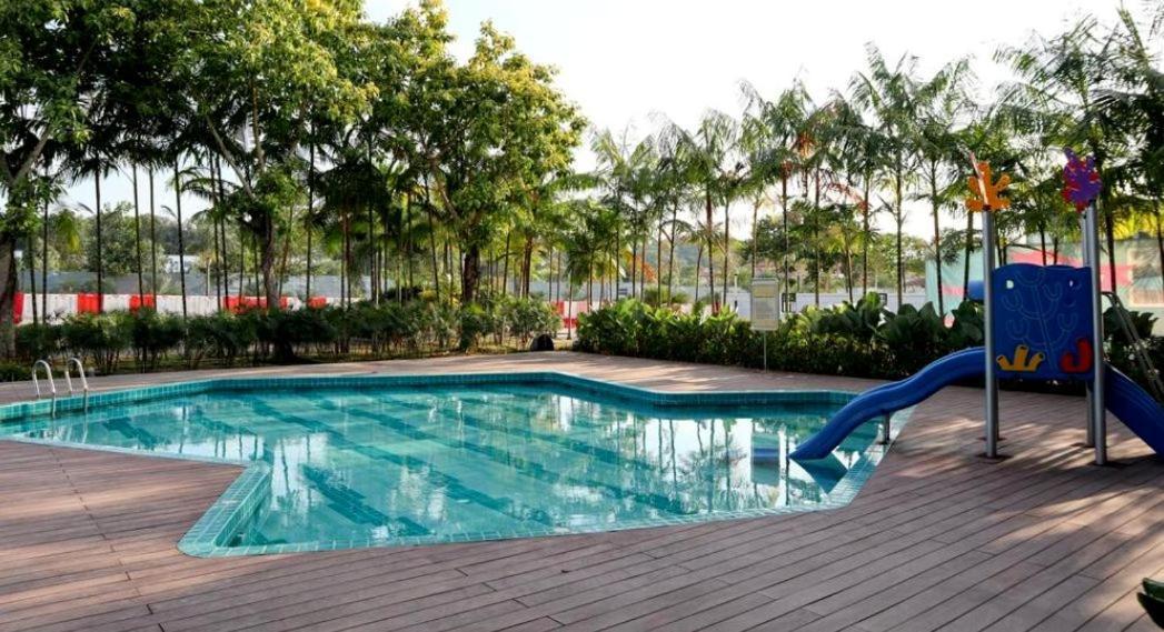 Johor Desaru Beach Bungalow Villas Kangkar Chemaran Exterior foto
