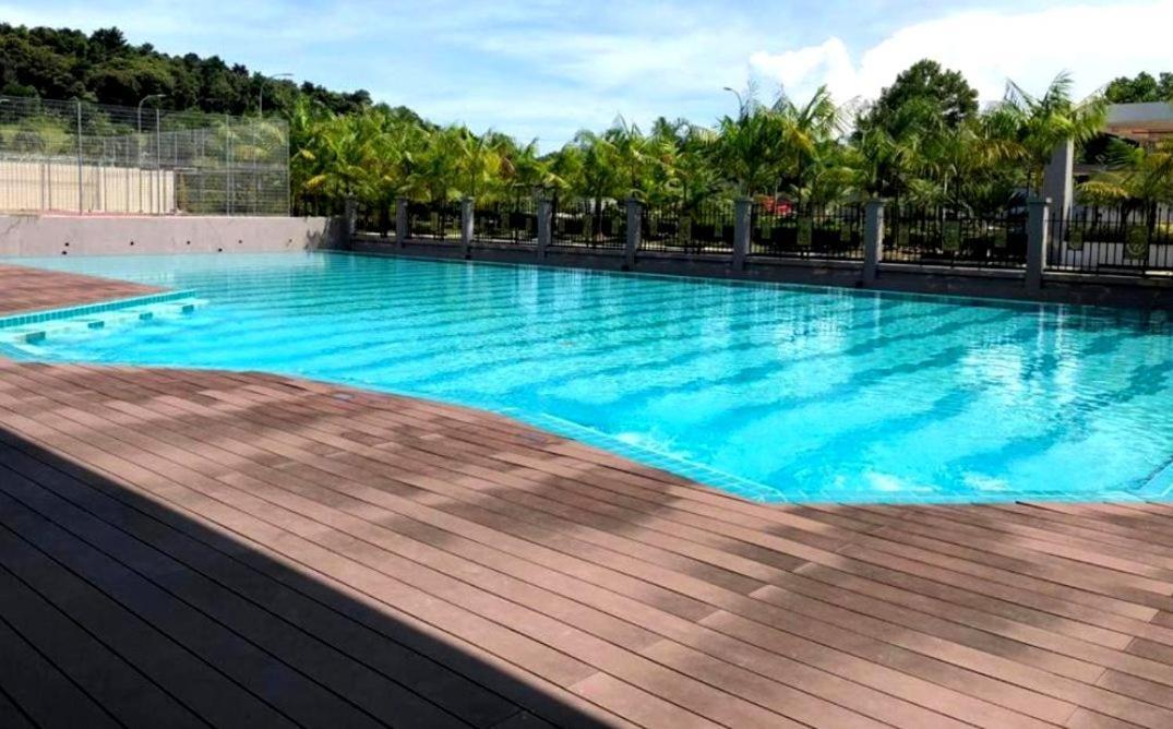 Johor Desaru Beach Bungalow Villas Kangkar Chemaran Exterior foto